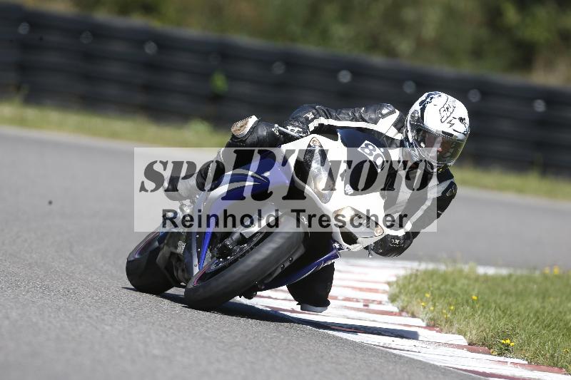 /Archiv-2025/48 25.08.2025 Cornu Master School ADR/blau-bleu/80